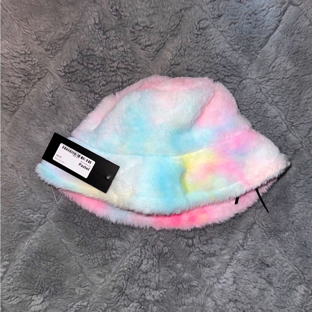 Bucket Hat